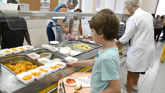 Restauration scolaire - self service cantine